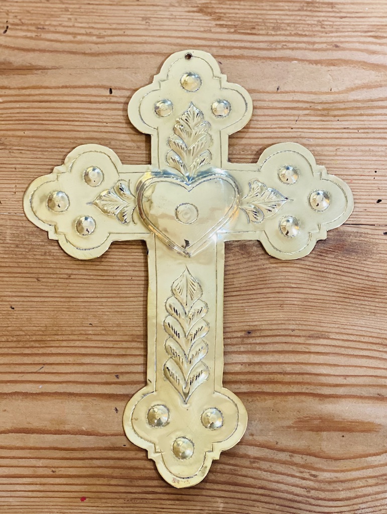 croix en latin gravé exvoto mexique sacré coeur Maroc handmade Ma Jugle Family