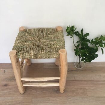 tabouret beldi en paille en feuille de palmier doum marocain traditionnel enfant kids personnalisé tapis béni ouarain ma jungle family