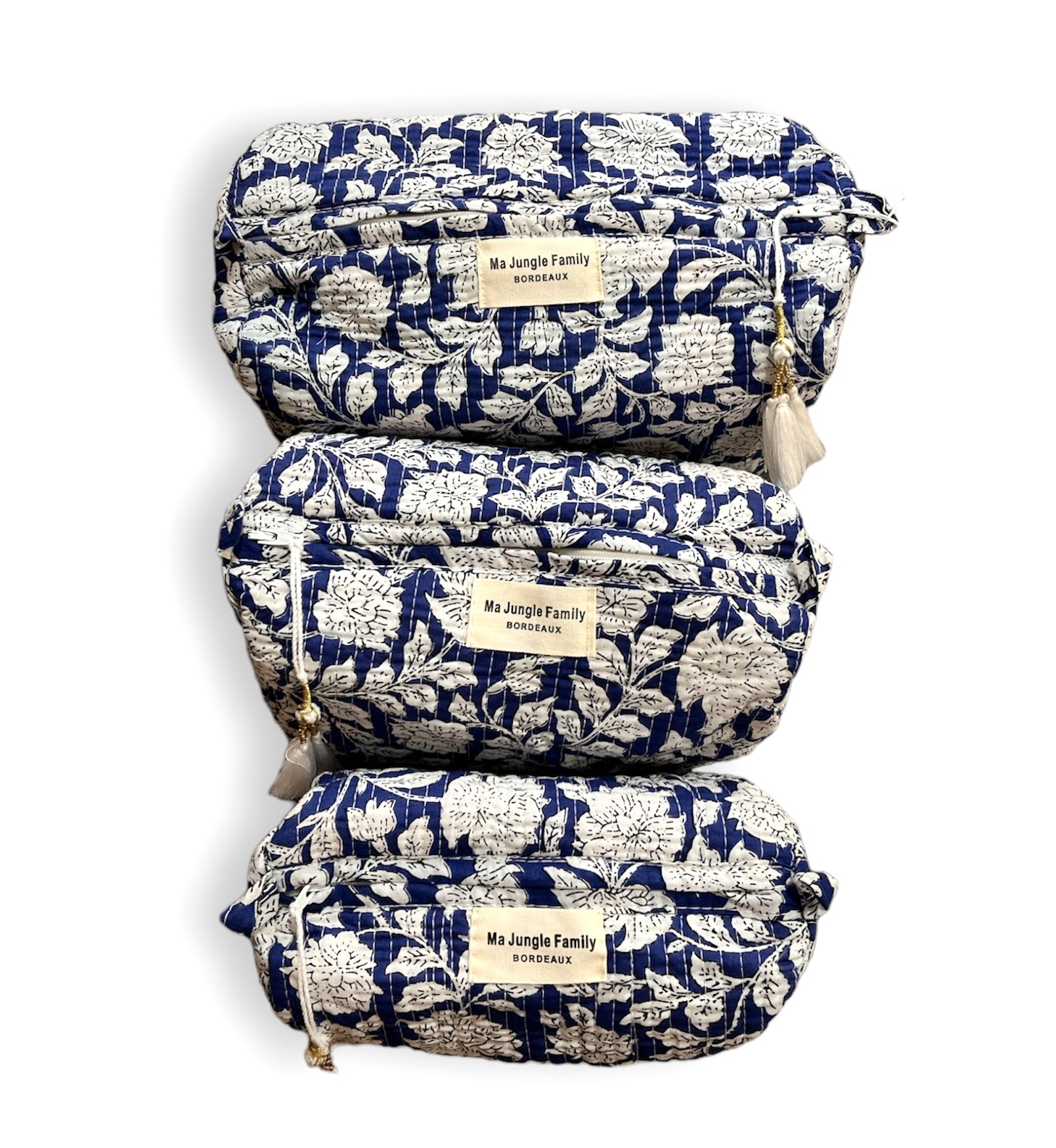 trousse de toilette en coton indien bleu nuit imprime blockprint fleuri matelasse moutarde pompon Jaipur Ma Jungle Family