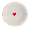 Assiette en terre cuite blanche avec des cœurs rouges love ligne épurée Ma Jungle Family