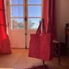 Gand cabas sac molletonne matelasse coton safran bleu fleuri sac a langer kaki violet Inde blockprint Ma jungle Family sac de plage, valise cabine marine fleurs rouges dahlia, vert Frida Kahlo, corail, motif japonais, léopard rose, rouge, guinguette, vintage, pique nique, nappe à carreaux