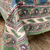 Nappe indienne imprimée au blockprint à Jaipur, motif fleuris au ton naturels gris saumon ma jungle family Vert rose bleu hortensias