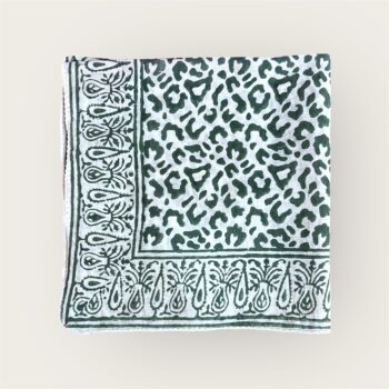 Foulard en voile coton indien imprimés au blockprint en Inde, bleu, moutarde, rouge, bordeaux, vert, rose, fleuris, damiers, tigres, violet, léopard, bellemme collection, au bonheur du jour, Jamini, kirane, Ma Jungle Family