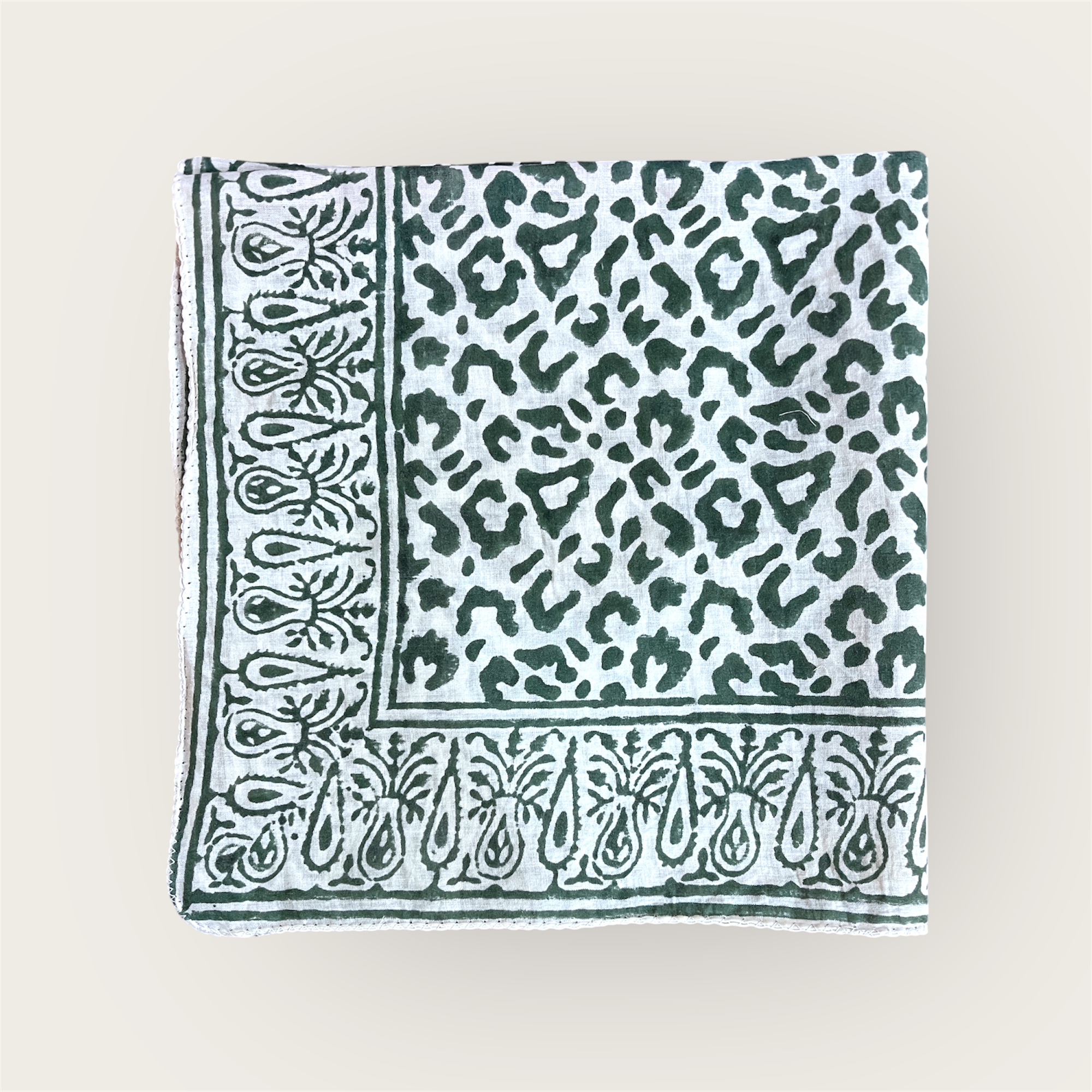 Foulard en voile coton indien imprimés au blockprint en Inde, bleu, moutarde, rouge, bordeaux, vert, rose, fleuris, damiers, tigres, violet, léopard, bellemme collection, au bonheur du jour, Jamini, kirane, Ma Jungle Family