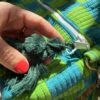 Détails patchwork blockprint sur sac en coton – fabrication artisanale 4. Grand sac week-end bohème en coton – motifs indiens blockprint 5. Sac multi-usages patchwork – voyage, sport, sac à langer 6. Sac patchwork artisanal fabriqué en Inde – blockprint traditionnel Ma Jungle Family deniers vert green