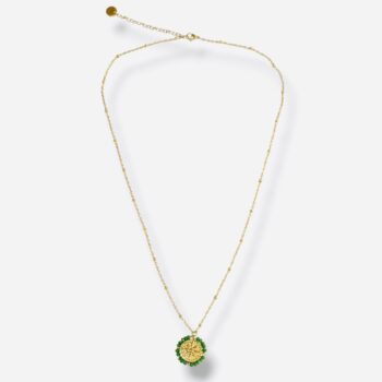 Medaille porte-bonheur, Santa Maria, rose des vents, perles vertes, chaîne dorée avec des perles dorées, Ma Jungle Family, palas