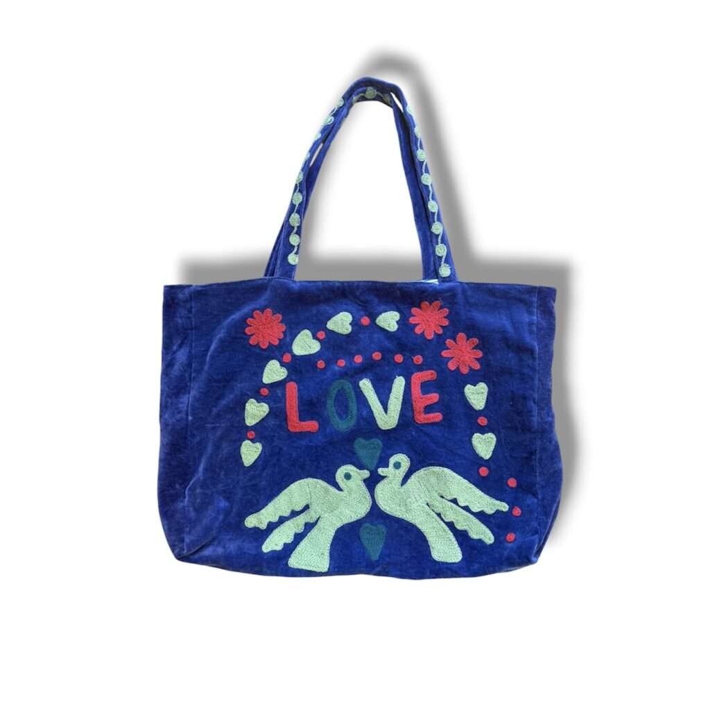 Sac de plage en velours brodé LOVE bleu électrique Ma JUngle Family
