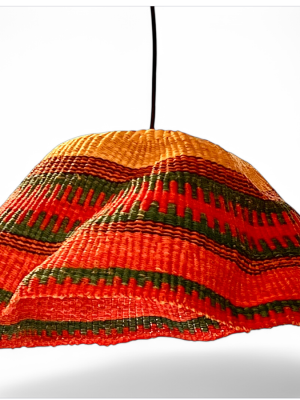 Suspension panier décoration artisanat du Ghana Mali, art africain, couleur fuschia rose vert emeraude, herbe à éléphant, bolga