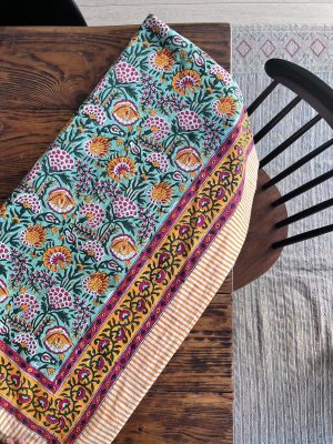 Nappe en coton indien imprimée au blockprint a Jaipur en Inde, fleur tulipes jaune orange vert etourdissant Ma Jungle Family